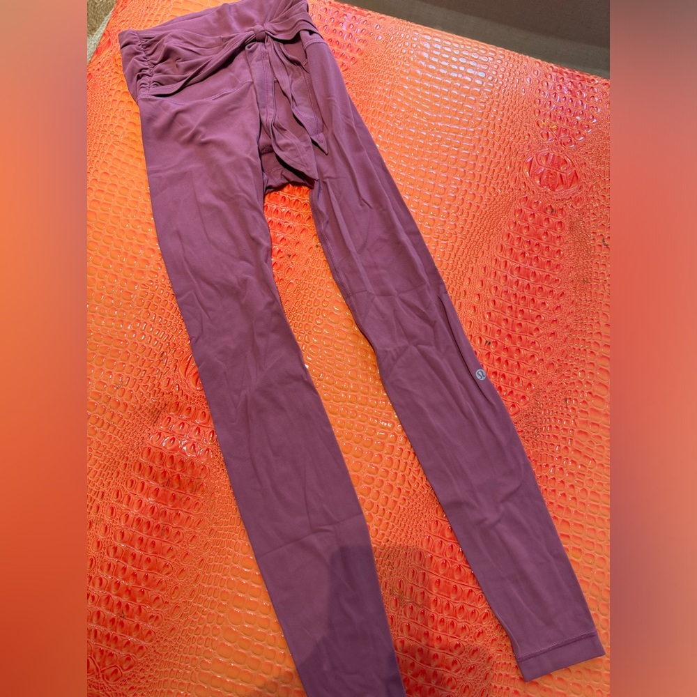 CUTEST Lululemon leggings